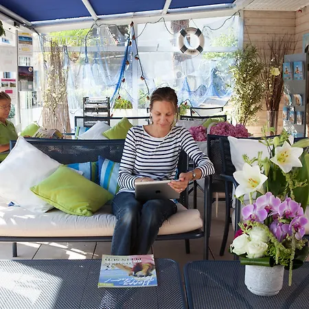 Azureva Baie De La Baule 2* بورنيشّيه