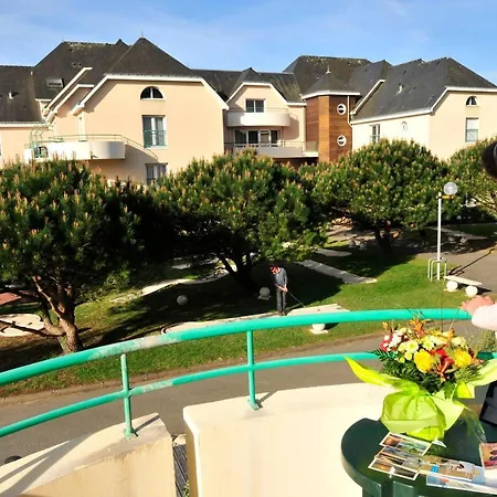 Azureva Baie De La Baule 2* بورنيشّيه